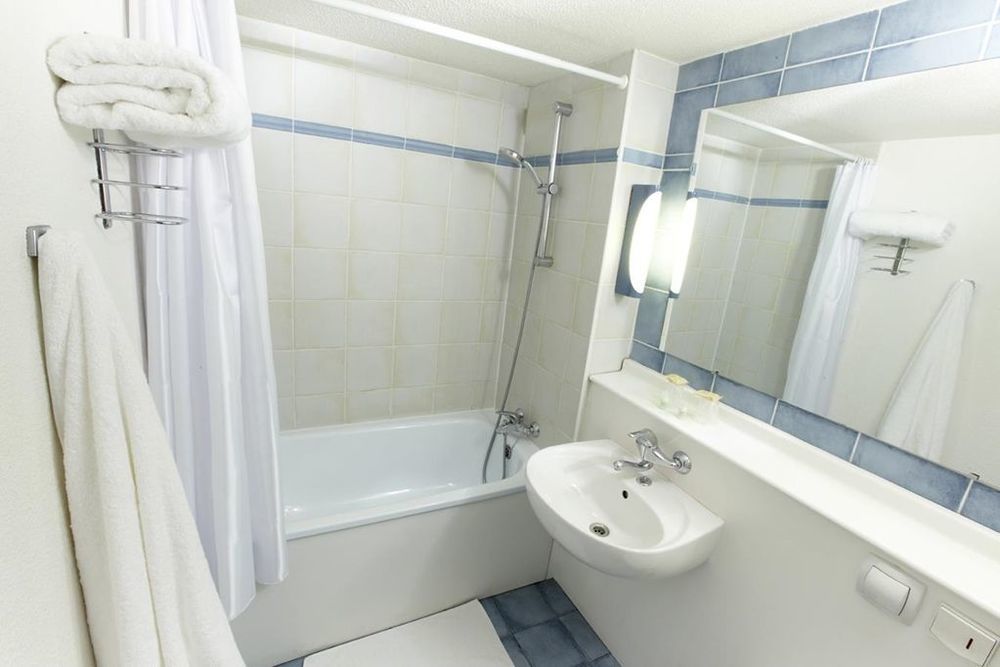 Hotel Campanile 昂蒂布 客房 照片