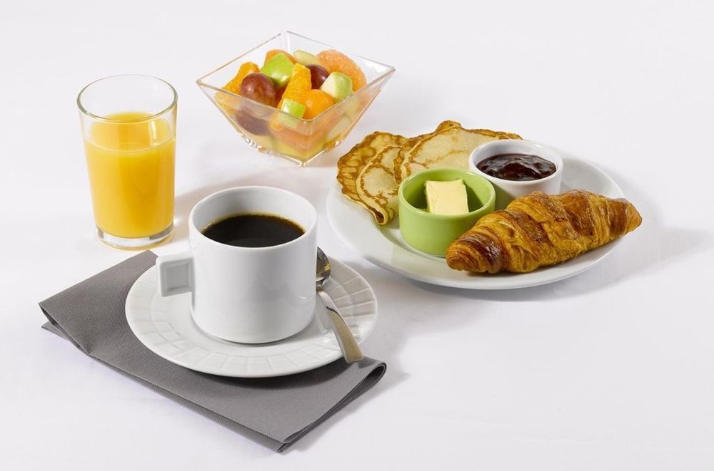 Hotel Campanile 昂蒂布 餐厅 照片