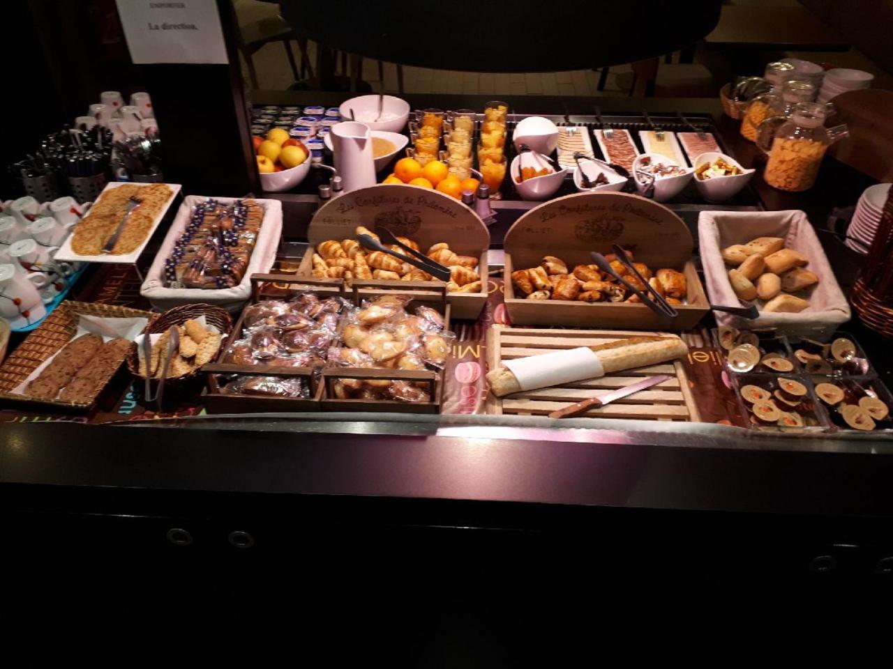 Hotel Campanile 昂蒂布 外观 照片