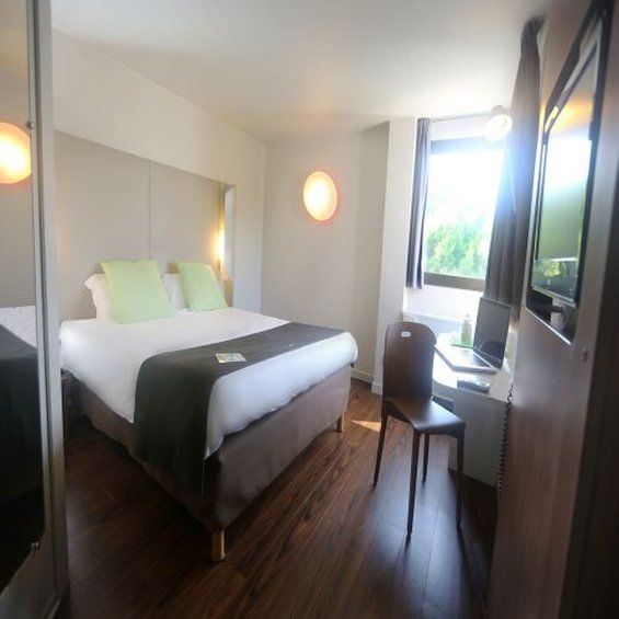 Hotel Campanile 昂蒂布 外观 照片